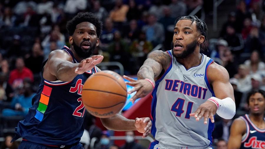 Saddiq Bey's late scoring surge helps Pistons top 76ers | Fox News