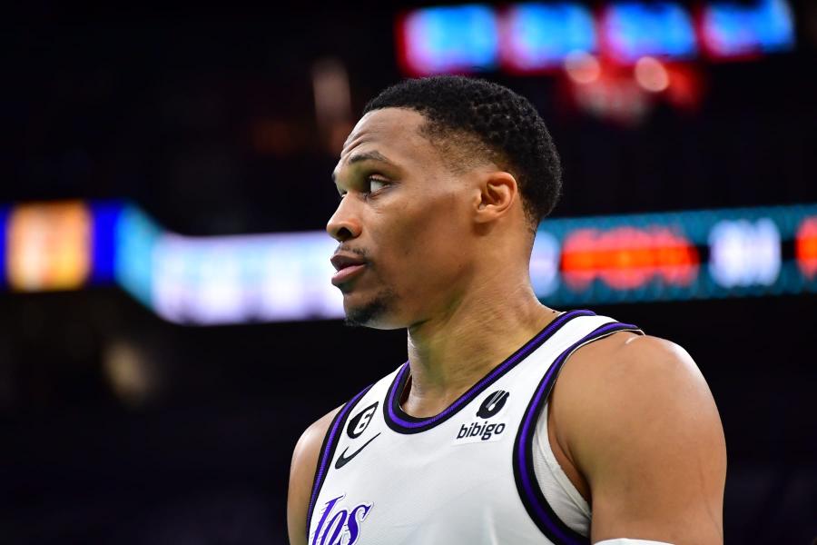 Lakers Twitter Puzzled by Russell Westbrook's Minutes in Win In LeBron James' Return | News, Scores, Highlights, Stats, and Rumors | Bleacher Report
