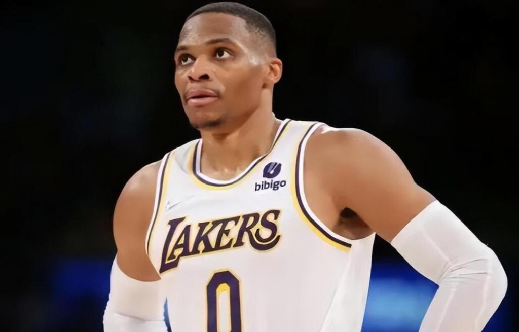 NBA / 打出炸裂一戰!威少砍15+11+7貢獻魚躍搶球太拼,再次0失誤湖人還捨得交易他嗎?(影)-黑特籃球-NBA新聞影音圖片分享社區