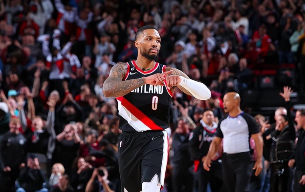 NBA / 拓荒金塊瘋狂7分鐘!15次交替領先,里拉德帶上的錶,被穆雷強行拽了下來!(影)-黑特籃球-NBA新聞影音圖片分享社區