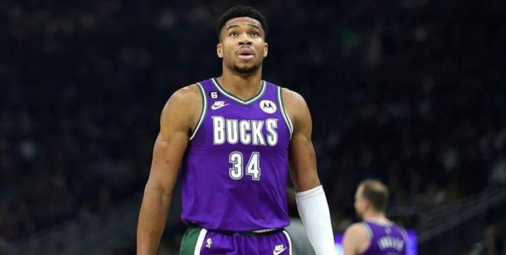 搶詹姆斯風頭?字母哥連續兩場40+20,40年來首人,帶隊終結4連敗(影)-黑特籃球-NBA新聞影音圖片分享社區