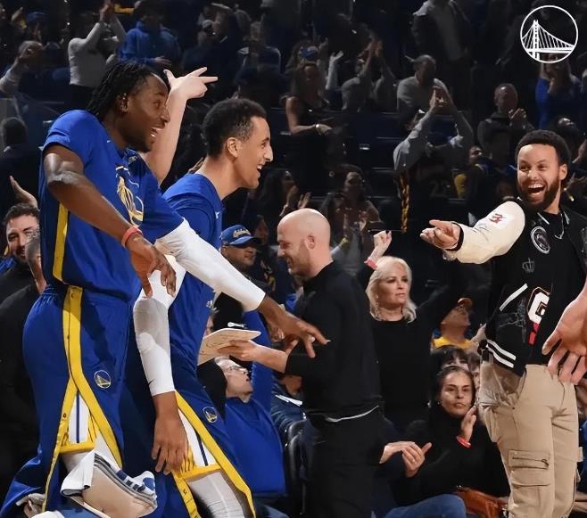 喜迎四连胜!勇士找回赢球方法,团队篮球和顽强防守是获胜关键!-黑特籃球-NBA新聞影音圖片分享社區