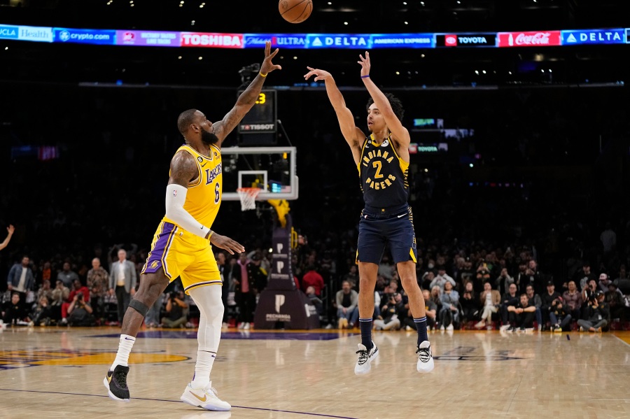 Pacers beat Lakers 116-115