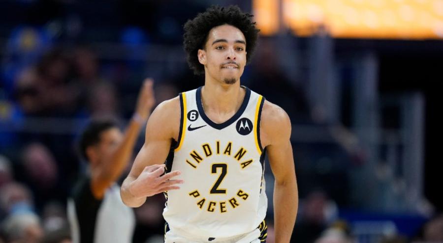 Canadian rookie Andrew Nembhard outshines Curry as Pacers beat Warriors