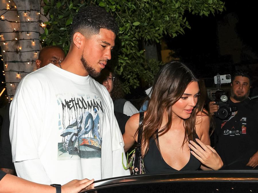 Kendall Jenner and Devin Booker Go Out to Dinner In West Hollywood