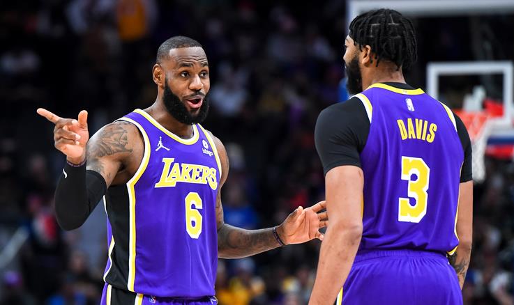 一眉哥力挺詹皇逼宮:他生涯已沒剩多少年,在生涯暮年渴望爭冠有什麼錯?-黑特籃球-NBA新聞影音圖片分享社區