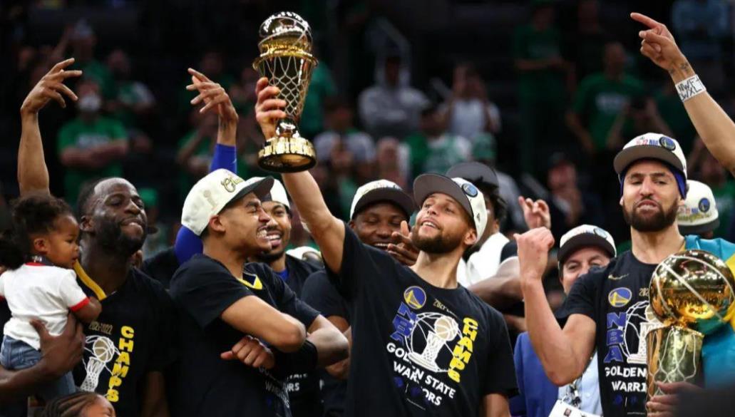 NBA / 曝勇士確定1月18日拜訪白宮!柯瑞:最後一次慶祝去年奪冠的機會-黑特籃球-NBA新聞影音圖片分享社區