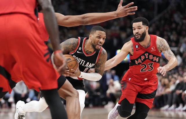 NBA / 5名替補,加起來只得3分!一人一城太辛苦了,他終於明白Curry當年的痛!-黑特籃球-NBA新聞影音圖片分享社區
