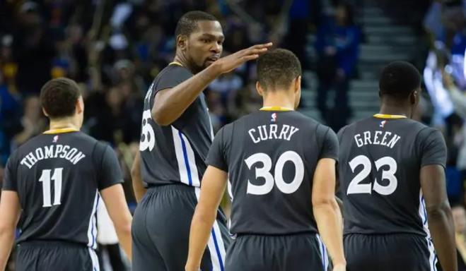 NBA / 杜蘭特的FMVP一文不值?前詹皇侍衛抨擊杜蘭特:FMVP價值由旅途的艱難程度衡量!-黑特籃球-NBA新聞影音圖片分享社區