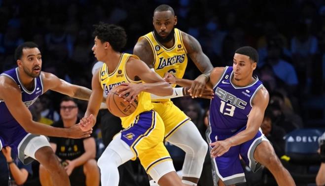 NBA / 湖人菜鳥向詹姆斯請教保養秘訣!詹姆斯送了他一份清單:目前菜鳥已增重5公斤!-黑特籃球-NBA新聞影音圖片分享社區