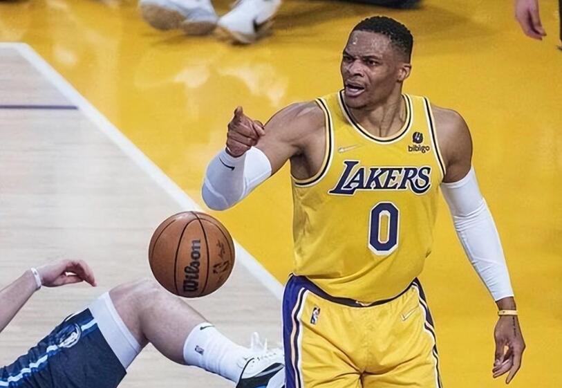 NBA / 你別過來啊!喬治公開招募威少,快艇隊記急忙撇清:這可不是什麼好兆頭!-黑特籃球-NBA新聞影音圖片分享社區