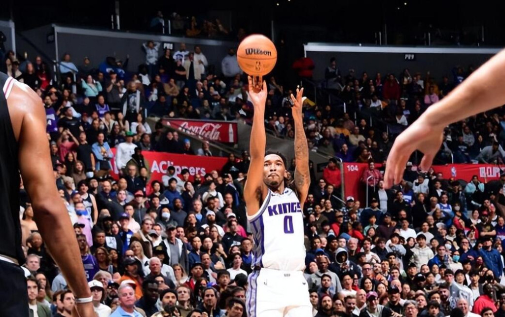NBA / 頻中關鍵球!湖人棄子轟45+3+6導演超神逆轉,Skip:湖人會想念他的!(影)-黑特籃球-NBA新聞影音圖片分享社區