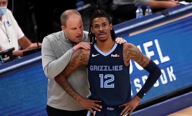 眾叛親離?NBA官方+警方介入調查,隊友在更衣室發話:「我們在客場一定要有紀律性!」-黑特籃球-NBA新聞影音圖片分享社區
