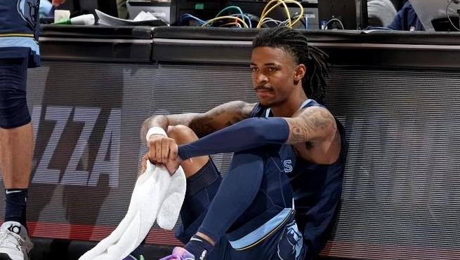 眾叛親離?NBA官方+警方介入調查,隊友在更衣室發話:「我們在客場一定要有紀律性!」-黑特籃球-NBA新聞影音圖片分享社區