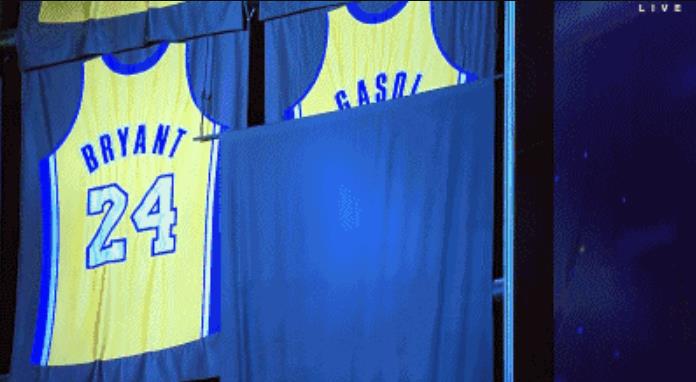 NBA / 【影片】太感人！加索爾的16號球衣高高掛在科比球衣旁邊，加索爾看到後淚流滿面！-黑特籃球-NBA新聞影音圖片分享社區