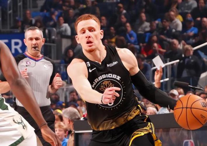 NBA / 轟20+10減壓Curry！6顆三分手刃舊主！勇士撿漏450萬冠軍神槍真香：比1.4億普爾更穩（影）-黑特籃球-NBA新聞影音圖片分享社區