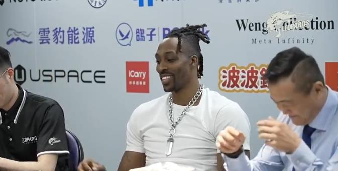 【影片】曾文鼎防自己越來越好?霍華德輕蔑一笑:讓他來跟我單挑,我們下場走著瞧!-黑特籃球-NBA新聞影音圖片分享社區