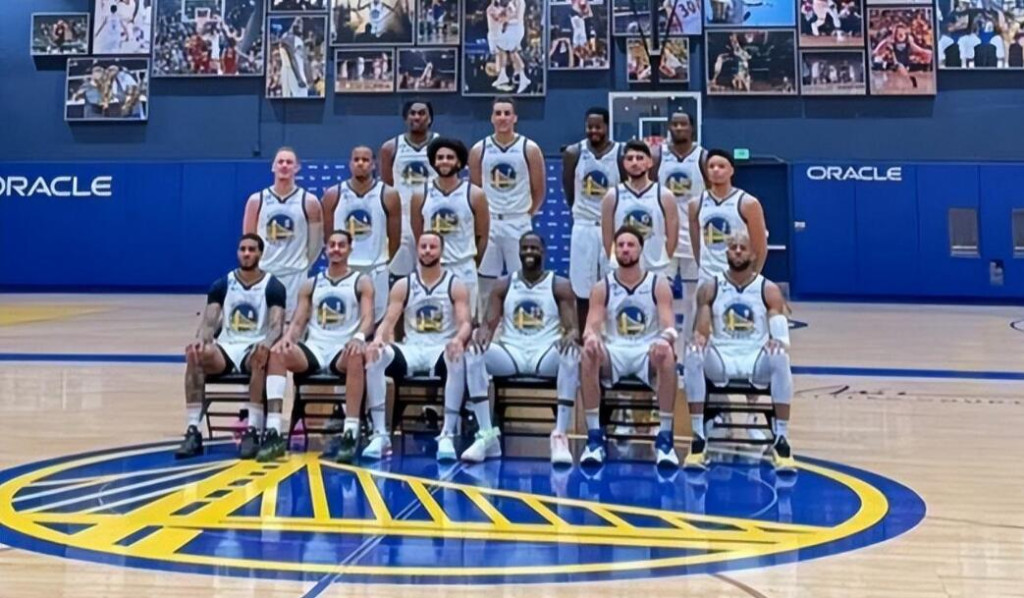NBA / 威金斯因何事長期離隊?勇士隊友透露真實想法,球隊內部態度實在太暖心:沒有任何一個人抱怨!-黑特籃球-NBA新聞影音圖片分享社區