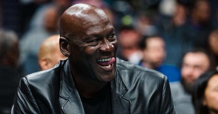 Michael Jordan reportedly in serious talks about selling majority stake in  Charlotte Hornets - On3