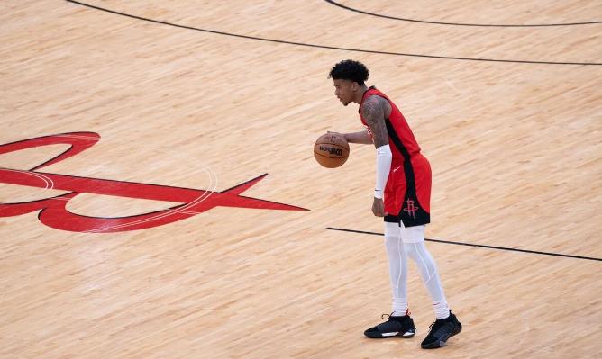 NBA / 上限喬丹下限科比?76場比賽,吃了105次火鍋聯盟第一,兩年時間還是沒刷出成績!-黑特籃球-NBA新聞影音圖片分享社區