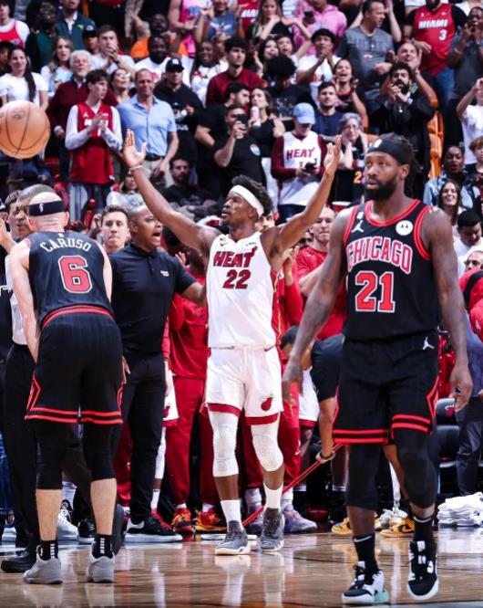 NBA / 生死戰拉文21中6生死時刻5中0,真的拉了!老大逼走老二老三,或許散伙才是最終歸屬!-黑特籃球-NBA新聞影音圖片分享社區