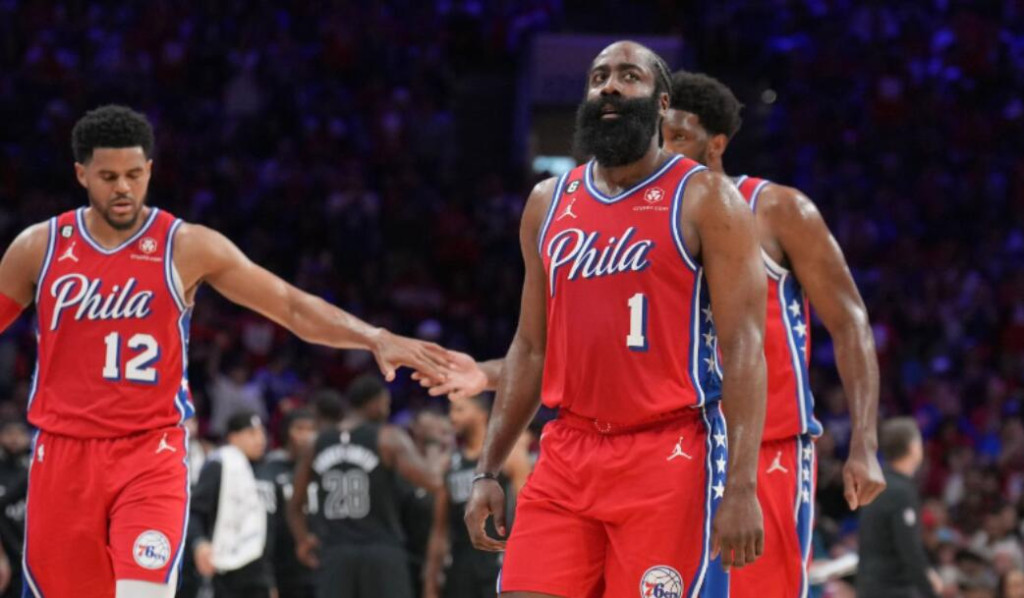 NBA / 季後賽哈登沒有水!23分13助刷爆紀錄,美媒PS喬丹附體:晃飛DDV一幕引熱議!(影)-黑特籃球-NBA新聞影音圖片分享社區