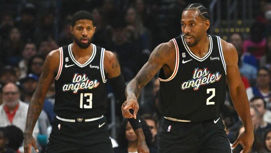 NBA / 「雷喬」聯手四年缺勤率高達58%!名嘴史密斯怒斥雷納德:趕緊退役吧,我寧願要厄文!-黑特籃球-NBA新聞影音圖片分享社區