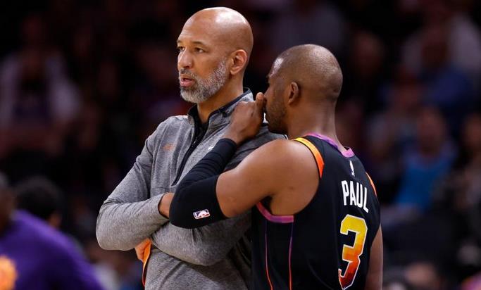 NBA / 承認吧,你真的老了!保羅空位杜蘭特都不給他傳了,主教練看完他的表現直搖頭!-黑特籃球-NBA新聞影音圖片分享社區