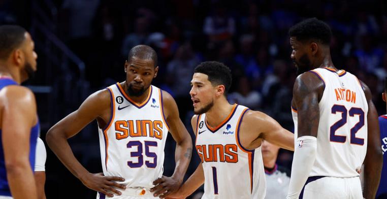 NBA / 承認吧,你真的老了!保羅空位杜蘭特都不給他傳了,主教練看完他的表現直搖頭!-黑特籃球-NBA新聞影音圖片分享社區