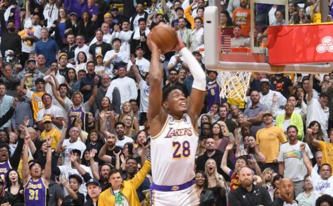 NBA / 要為他準備大合約了!八村壘季後賽變湖人最強替補,場均22分+三分命中率高達75%!-黑特籃球-NBA新聞影音圖片分享社區