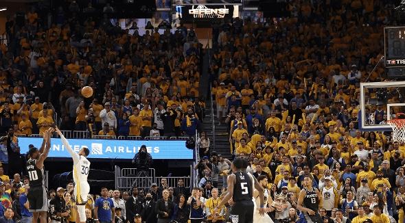 NBA / 湖勇對決機率有多大?勇士扳平+湖人領先,詹皇Curry點燃收視率!精彩程度堪稱冠軍賽-黑特籃球-NBA新聞影音圖片分享社區