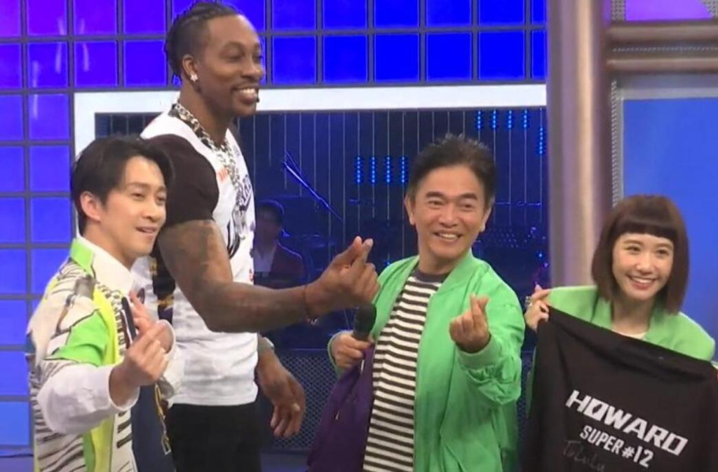 樂不思蜀!霍華德攜手啦啦隊美女上《綜藝大熱門》,還向吳宗憲表示:我不想離開台灣!-黑特籃球-NBA新聞影音圖片分享社區