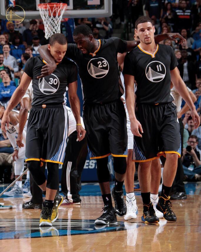 NBA / 時光的痕跡!勇士連曬五張「柯追湯」合照,科爾送動情讚美,95場季後賽勝利歷史第三!-黑特籃球-NBA新聞影音圖片分享社區