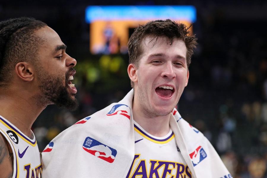 D'Angelo Russell explains how Austin Reaves defies white guy stereotypes -  Silver Screen and Roll