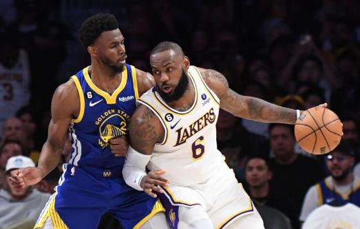 NBA / 裁判控場?湖人兩場罰球追平紀錄!上一場比賽的翻版,Curry暗示哨子影響比賽-黑特籃球-NBA新聞影音圖片分享社區
