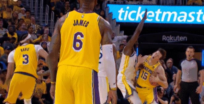NBA / 湖人勇士誰動作更髒?盧尼追夢都打臉,美媒抨擊詹姆斯:肘擊+推翻維金斯!-黑特籃球-NBA新聞影音圖片分享社區