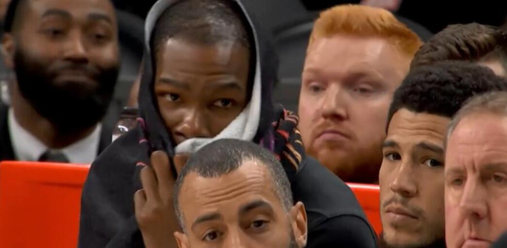 NBA / 太陽出局眾生相曝光!杜蘭特黑臉布克沮喪,保羅目光呆滯魔咒難解!-黑特籃球-NBA新聞影音圖片分享社區