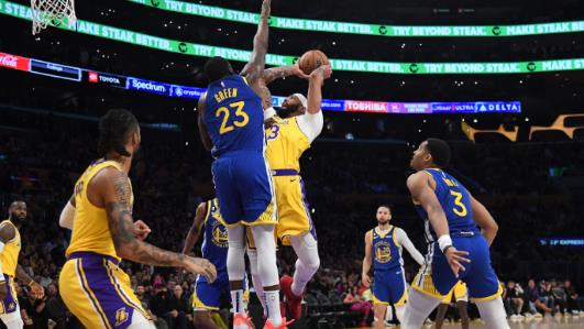 NBA / 半場戰報 | 勇士陷絕境!湖人半場領先10分,詹眉半場合砍28分,Curry 12分,K湯13中3(影)-黑特籃球-NBA新聞影音圖片分享社區
