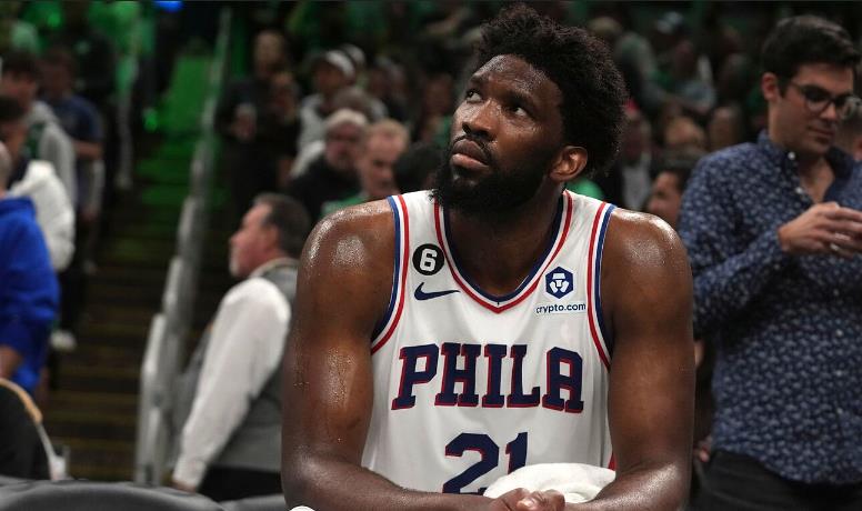 NBA / 聲援字母哥!大帝被淘汰後笑著表示:這算不上失敗,這是我邁向成功的第一步!-黑特籃球-NBA新聞影音圖片分享社區