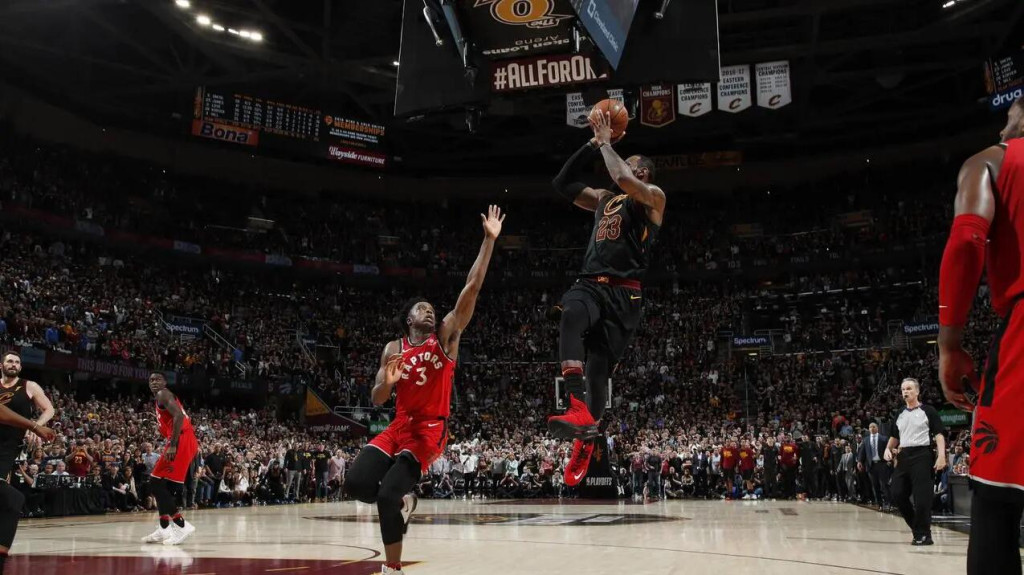 NBA / 德羅展:我認為當年是詹姆斯的一記拋投絕殺,終結了我在暴龍的生涯!-黑特籃球-NBA新聞影音圖片分享社區