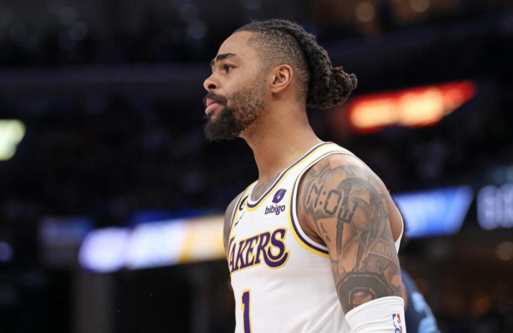 NBA / 曝湖人願為詹姆斯再追厄文!他曾與獨行俠達成口頭協議:低於頂薪的都不會考慮!-黑特籃球-NBA新聞影音圖片分享社區