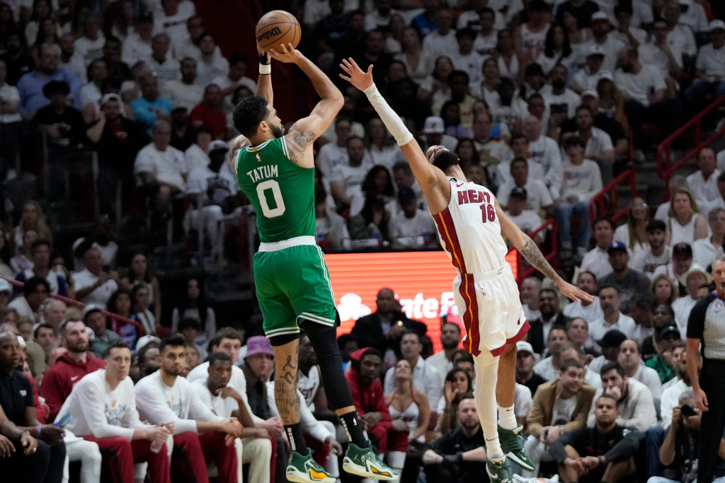 Jayson-Tatum-Celtics-Heat-Game-4-20230524