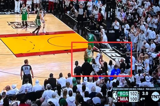 NBA / 0.2秒將改變整個系列賽!詳解兩大爭議:為何多加0.2秒?巴特勒被三分犯規前已經二次運球違例-黑特籃球-NBA新聞影音圖片分享社區