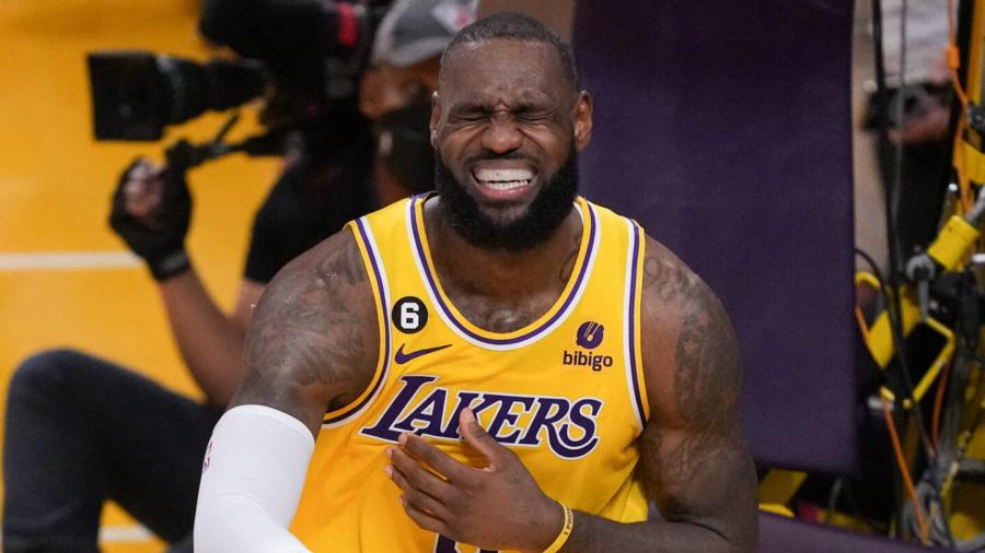 NBA / 硬漢!曝詹姆斯肌腱撕裂仍帶傷出戰數月,今夏很可能要接受手術,預計下賽季能上場!-黑特籃球-NBA新聞影音圖片分享社區