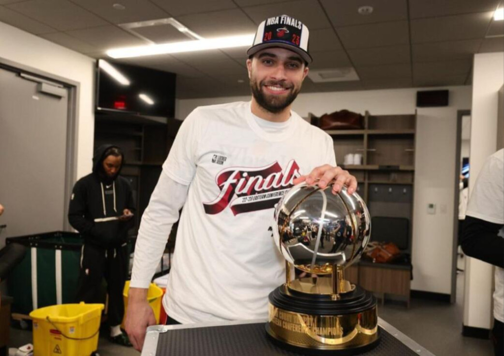 NBA / 熱火落選秀社媒曬照:翻出與綠塞的舊聞,豪言東區冠軍嘲諷綠軍!-黑特籃球-NBA新聞影音圖片分享社區