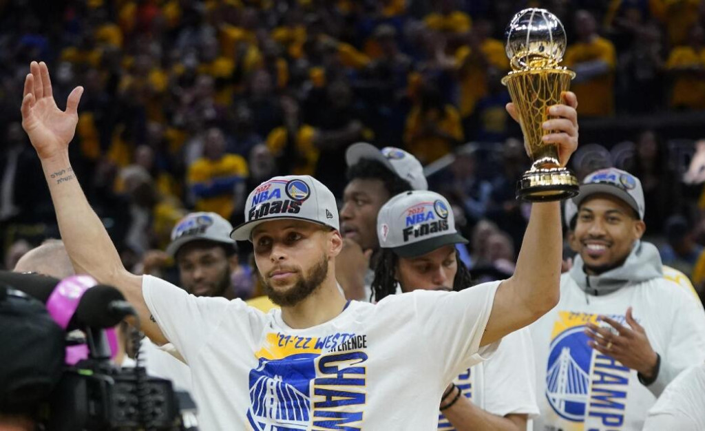 NBA / 柯瑞冠軍賽的表現有多可怕?四項數據均排聯盟第一,他的天賦被忽略了!-黑特籃球-NBA新聞影音圖片分享社區