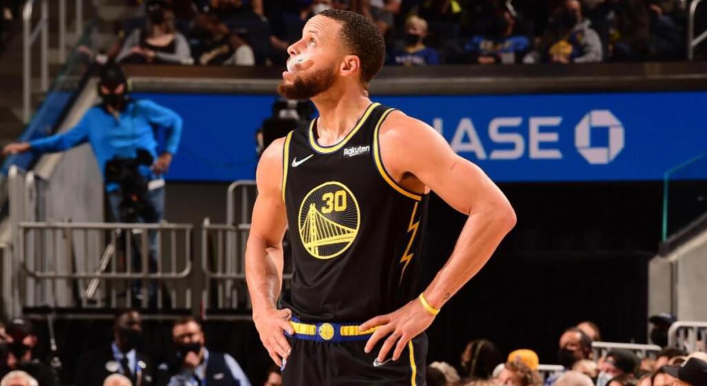 NBA / 聯盟薪水第一人?柯瑞成歷史第一個5000萬先生,每分鐘=球迷一年薪水!-黑特籃球-NBA新聞影音圖片分享社區