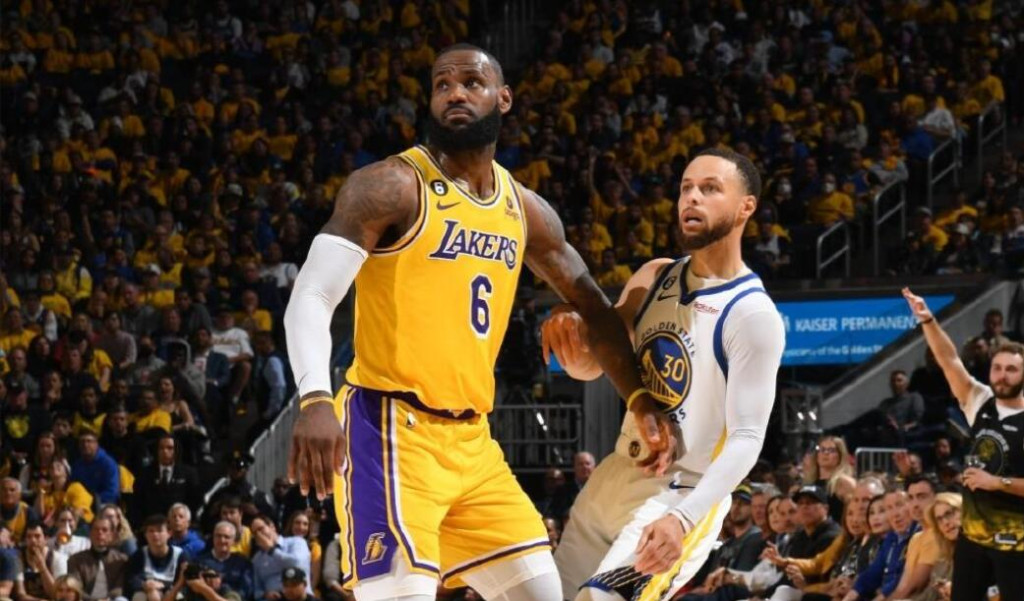 NBA / 聯盟薪水第一人?柯瑞成歷史第一個5000萬先生,每分鐘=球迷一年薪水!-黑特籃球-NBA新聞影音圖片分享社區