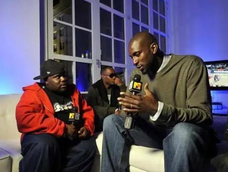 實至名歸!KG:哈登是歐洲步和後撤步之父,現在不會的都不能進NBA-黑特籃球-NBA新聞影音圖片分享社區