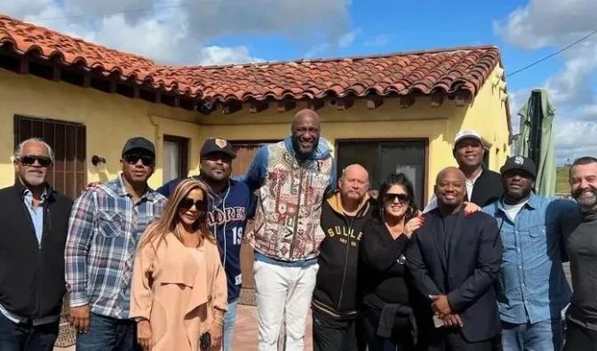 NBA / 浪子回頭!奧多姆收購3家戒毒中心,曾經因吸食大麻差點去世-黑特籃球-NBA新聞影音圖片分享社區